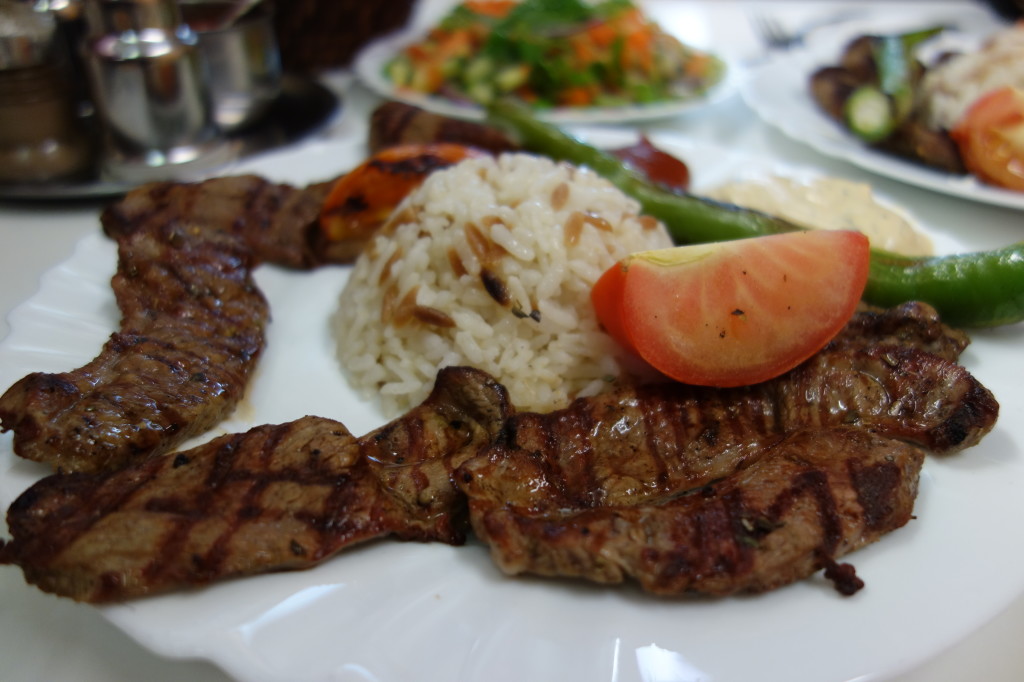 Lamb 'antrikote' at Maranda. Photo by autofiktion.com