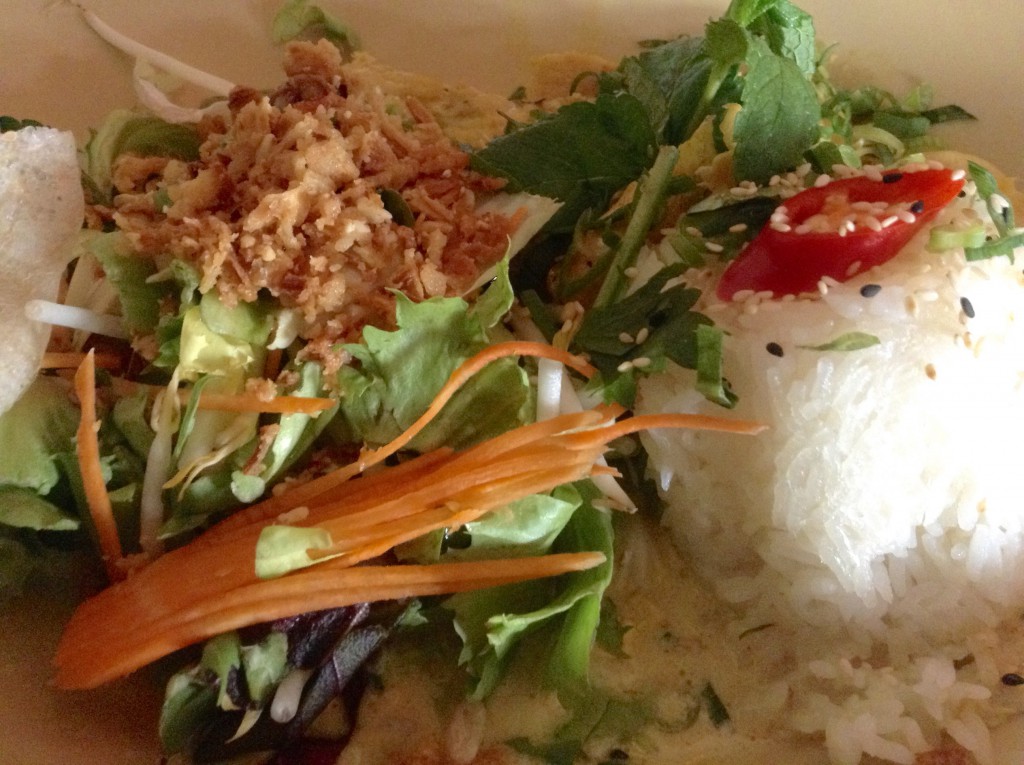 Beneath this lovely pile of vegetables is a green curry that's just too sweet.